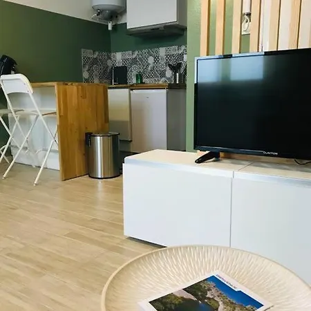 아파트 Del1 - Studio Cosy - Aubenas - Centre Historique 오브나